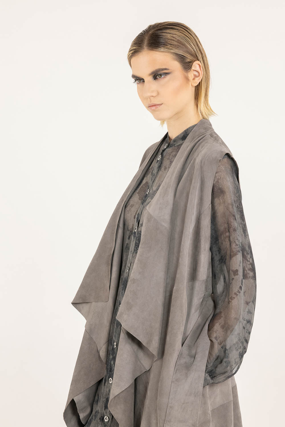 F07 - S272 Gilet Lungo Pelle - SANCTAMUERTE - Boutique Central Roma