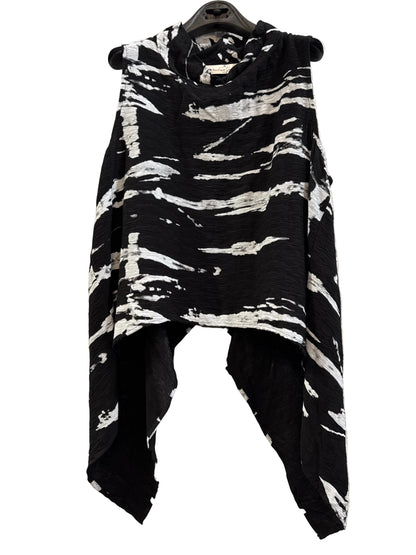 W01-250413 Patterned Pointed Vest