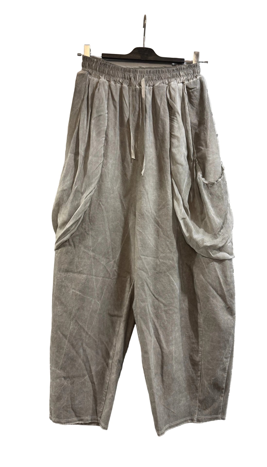 Pantaloni Over Tasche F06-M3881