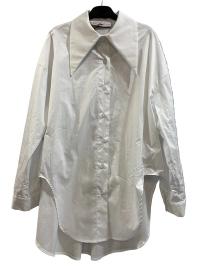 w01-225039 Pointed collar shirt