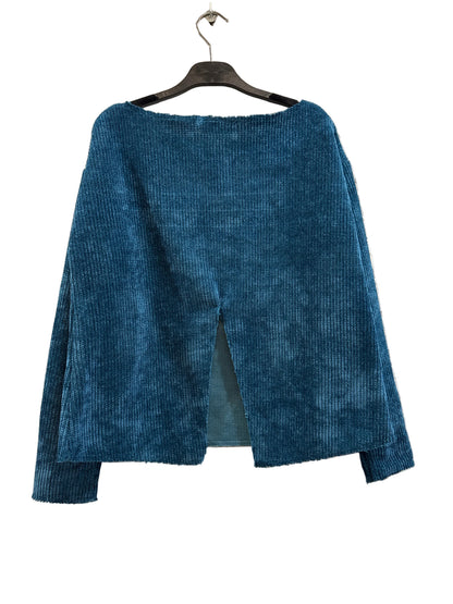 N03-LBC24054 Back Slit Sweater