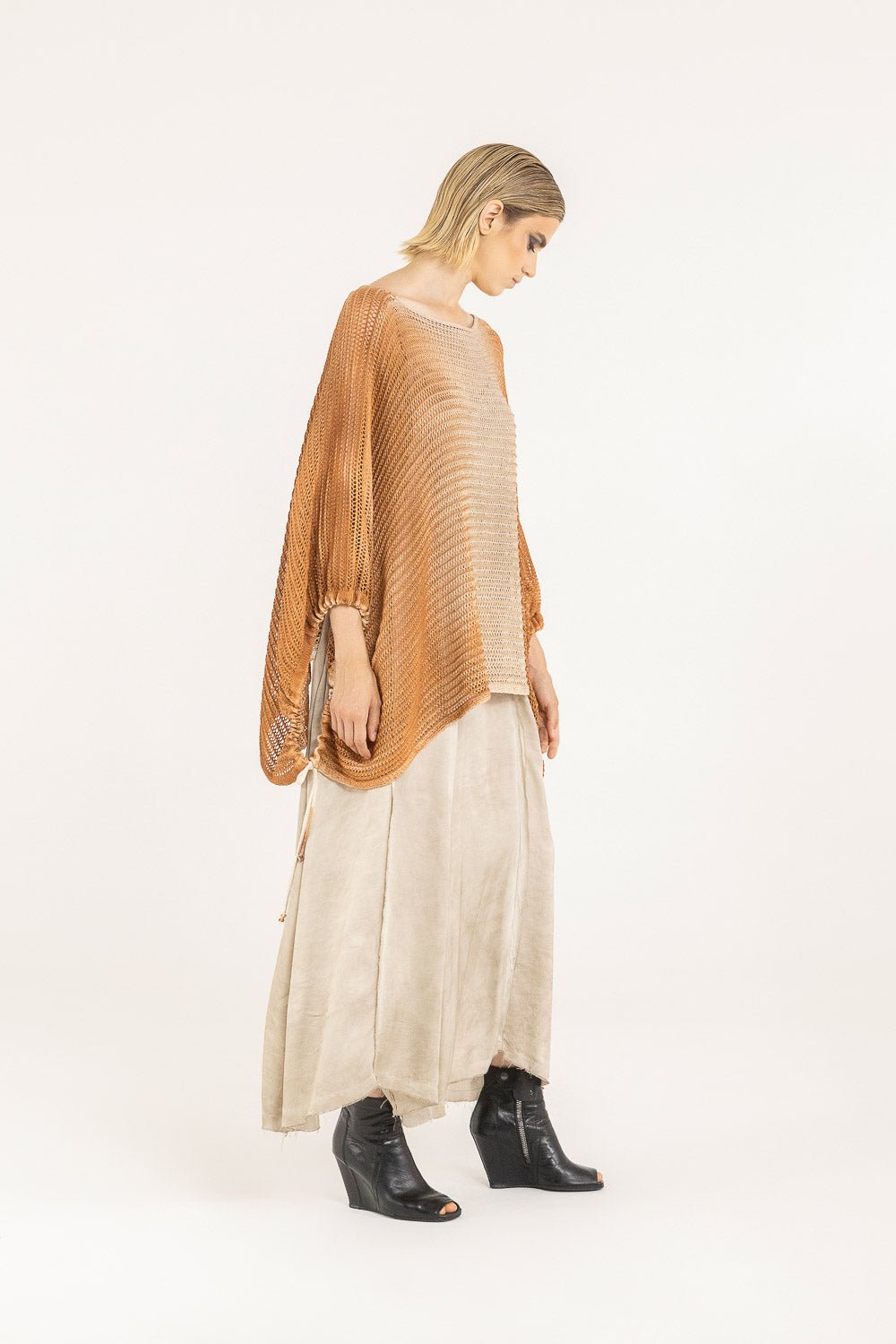 F07 - S324 Maglia Poncho - SANCTAMUERTE - Boutique Central Roma