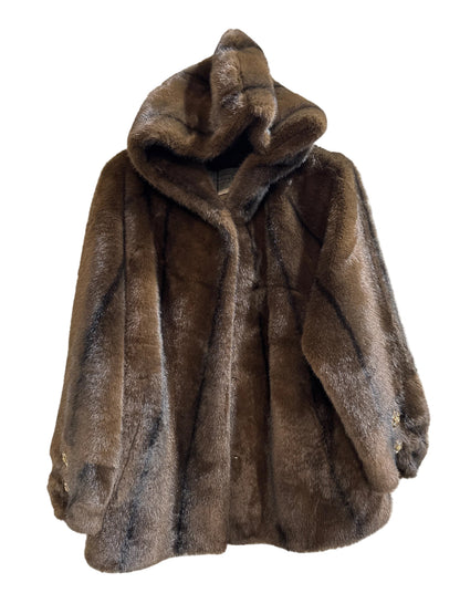T03 - 8271 Pelliccetta Cappuccio - Boutique Central Roma