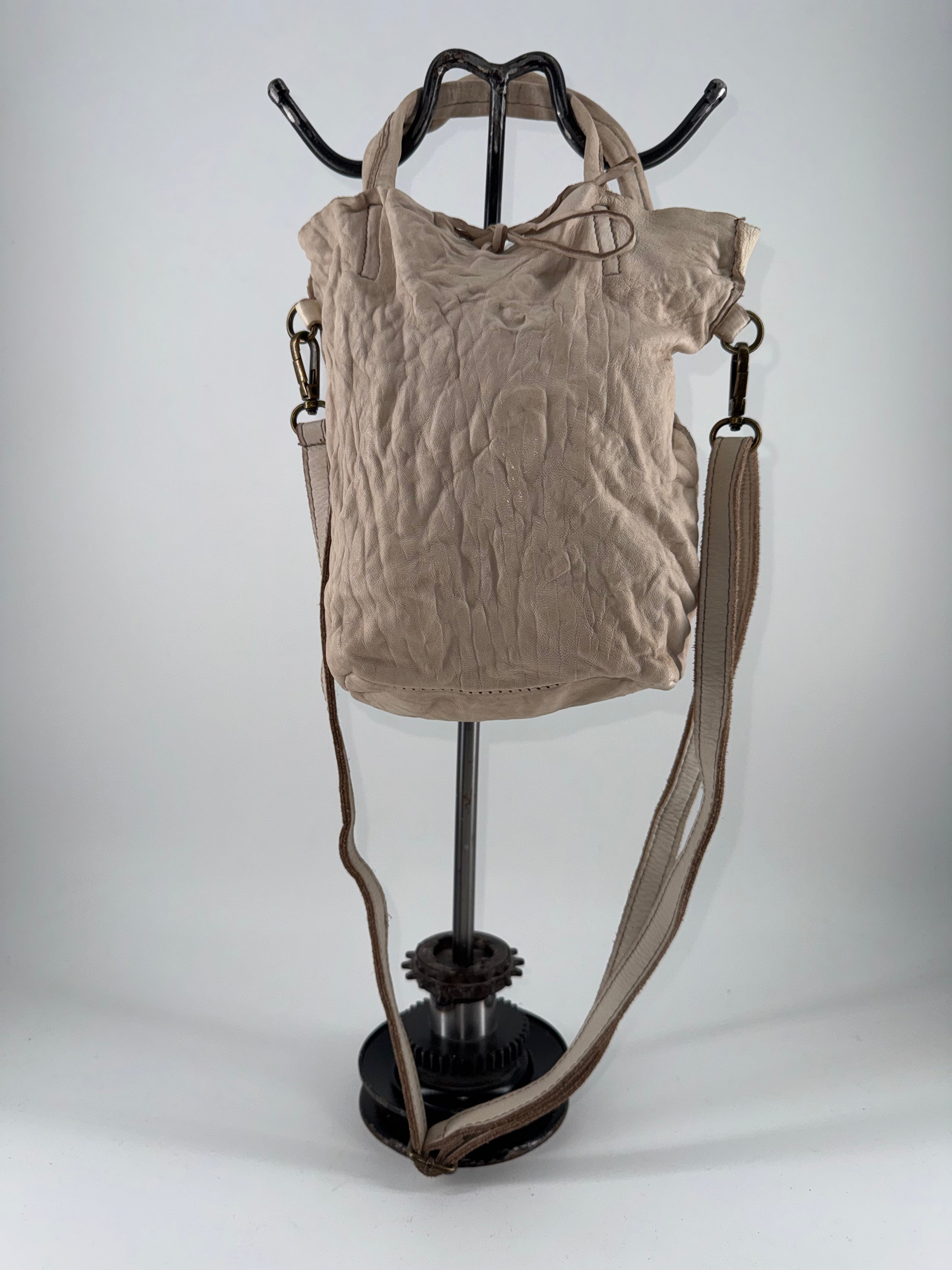 W03 - BO22 Borsa Arya - Boutique Central Roma